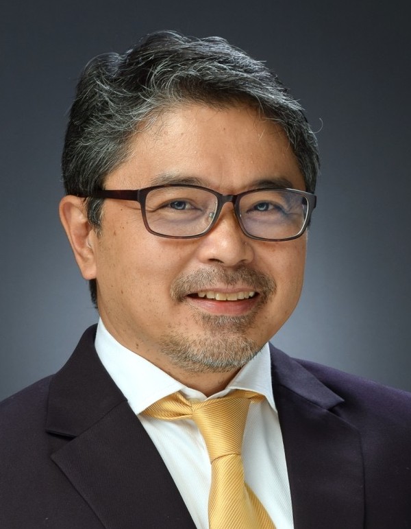 Dr. Cristopher F. Perez profile